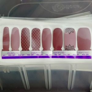 Style District nail wrap